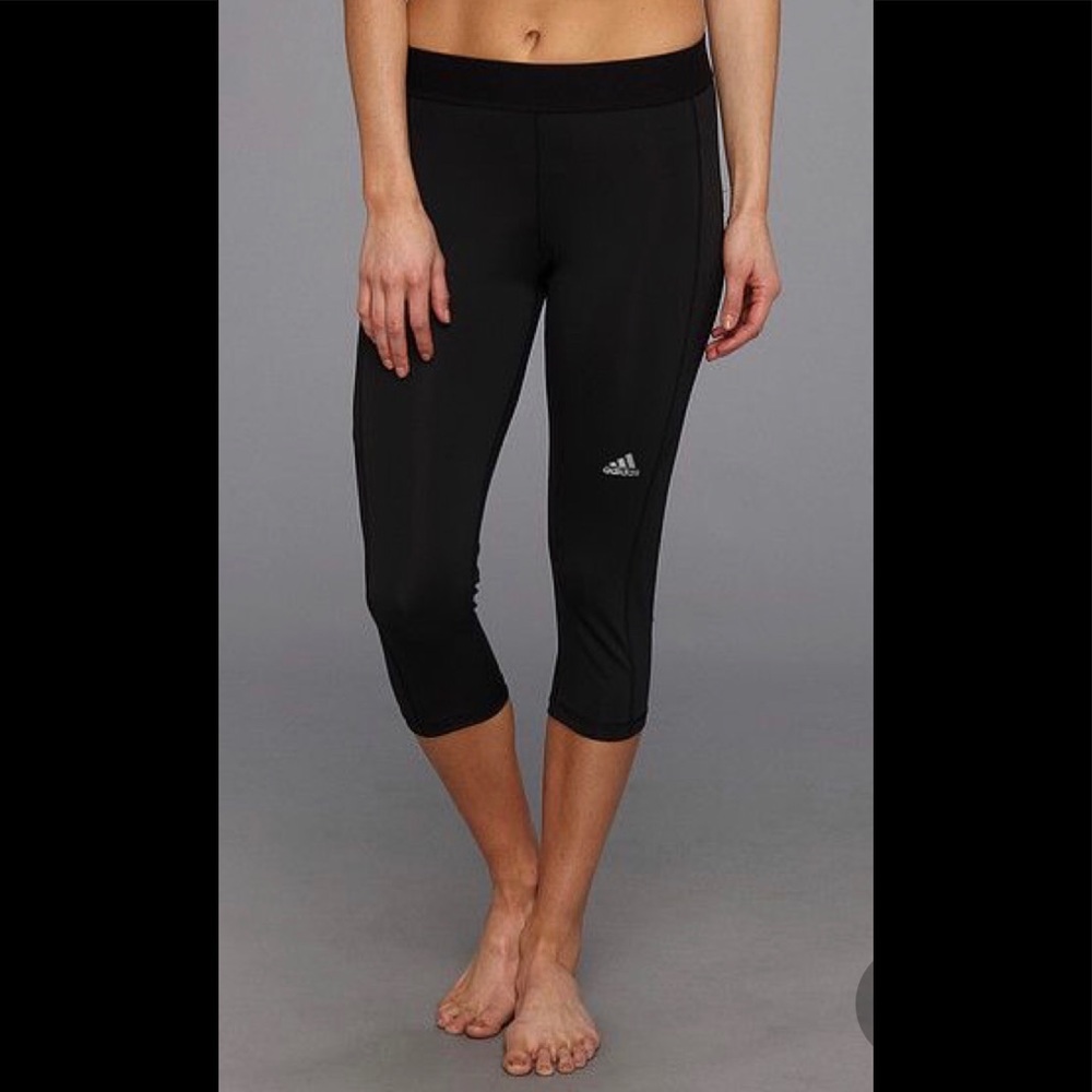 Adidas Techfit black Capri leggings size S